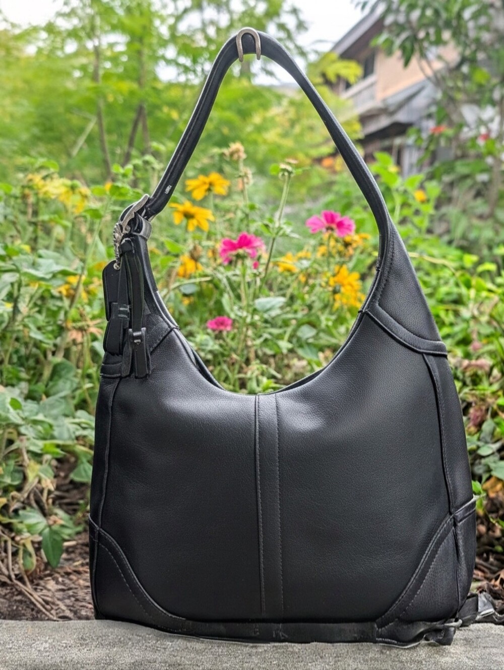 vintage Coach Hamptons Black Leathet hobo shoulder bag